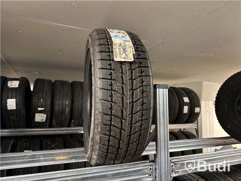 1 st. Vinterdäck Bridgestone 225/55R17 101T