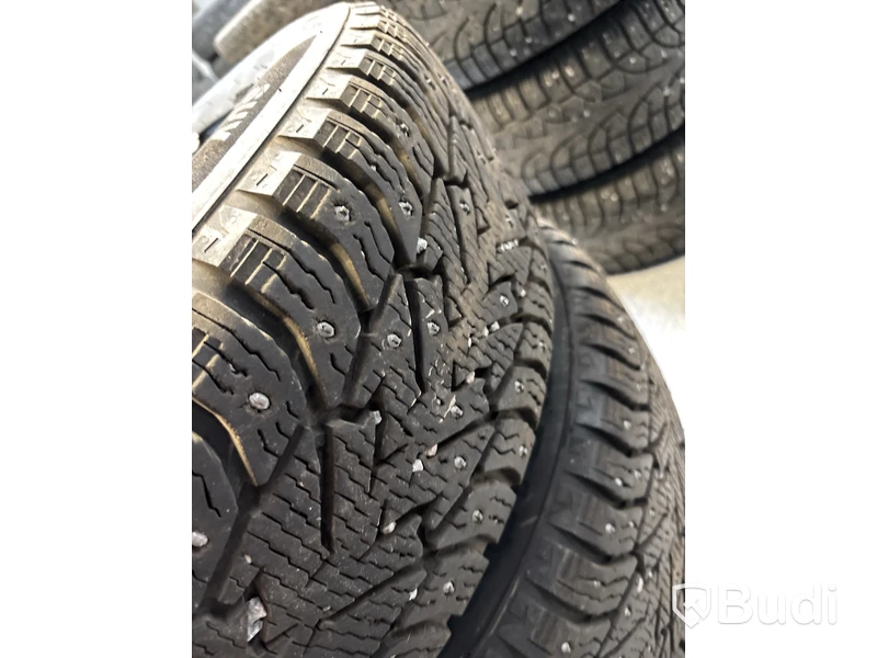 4 st. Vinterhjul Bridgestone 215/65R16 102T