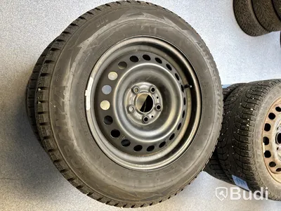 4 st. Vinterhjul Bridgestone 215/65R16 102T