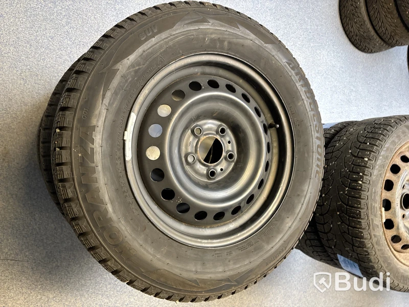4 st. Vinterhjul Bridgestone 215/65R16 102T