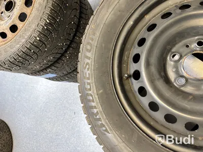 4 st. Vinterhjul Bridgestone 215/65R16 102T