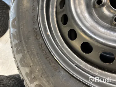 4 st. Vinterhjul Bridgestone 215/65R16 102T