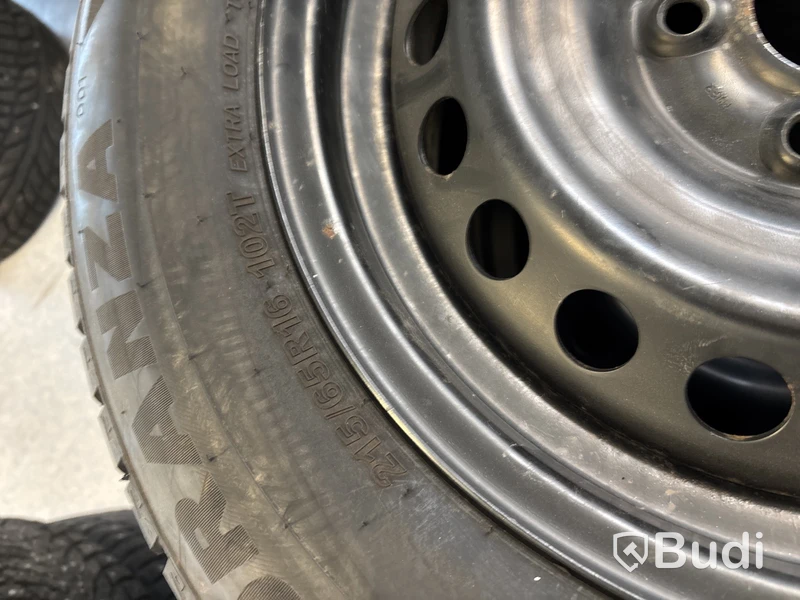 4 st. Vinterhjul Bridgestone 215/65R16 102T