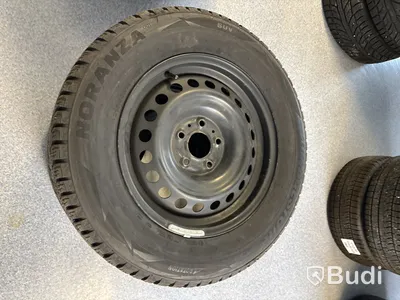 4 st. Vinterhjul Bridgestone 215/65R16 102T