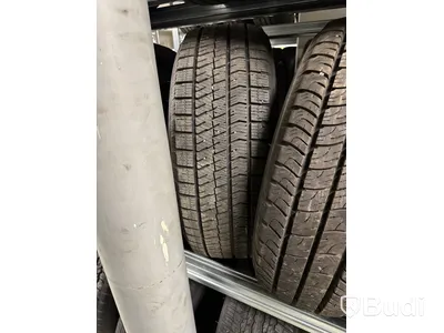 2 st. Vinterhjul Bridgestone 215/60R17