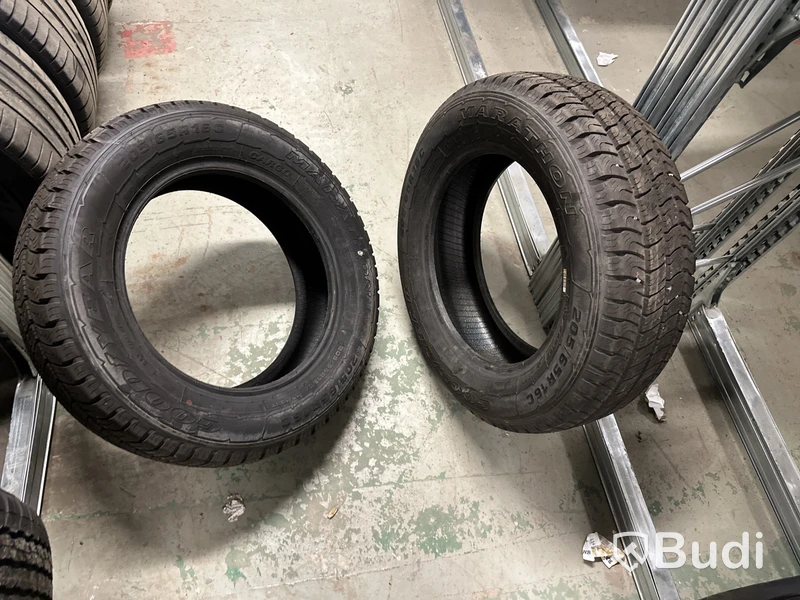 2 st. Sommardäck Goodyear 205/65R16 C