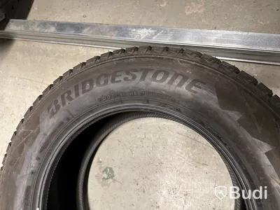 1 st. Vinterdäck Bridgestone 215/65R16 98S