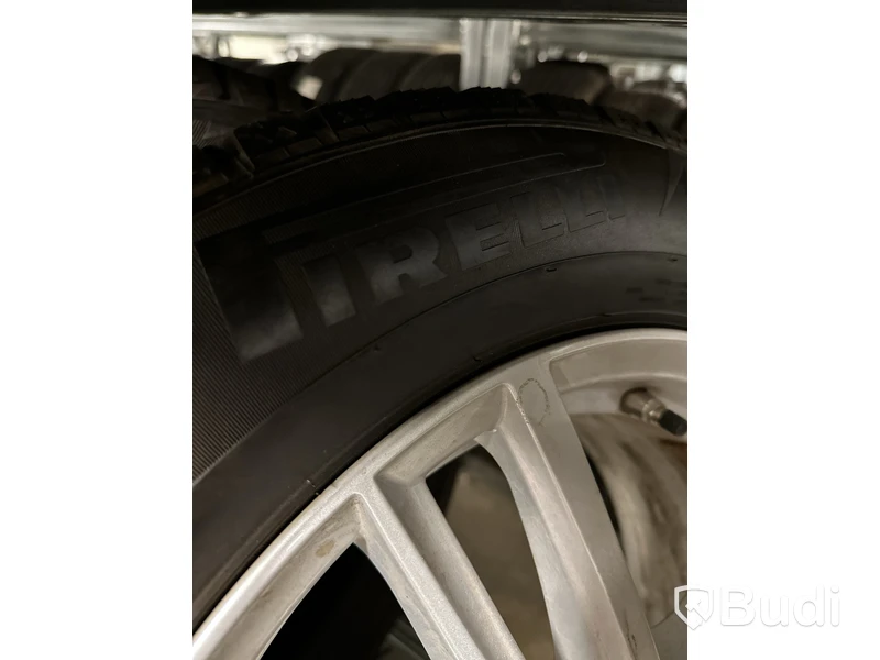 4 st. Vinterhjul Pirelli 235/55R17
