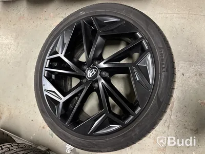 4 st. Sommarhjul Pirelli 245/40R20