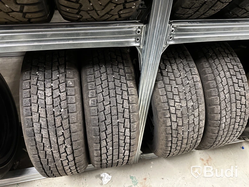 4 st. Vinterhjul Hankook 225/60R18 100Q