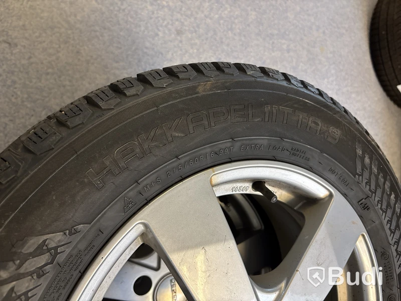 4 st. Vinterhjul Nokian 215/60R16