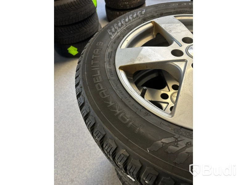 4 st. Vinterhjul Nokian 215/60R16