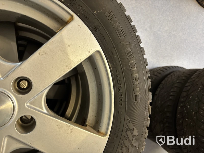 4 st. Vinterhjul Nokian 215/60R16