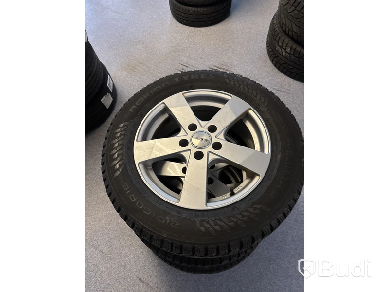 4 st. Vinterhjul Nokian 215/60R16
