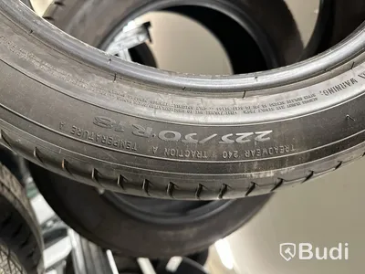 2 st. Sommardäck Michelin 225/50R16