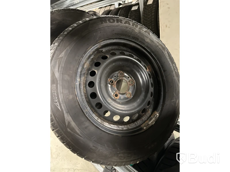 4 st. Vinterhjul Bridgestone 215/65R16 102T