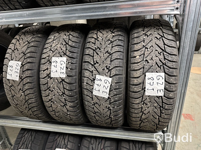 4 st. Vinterhjul Bridgestone 215/65R16 102T