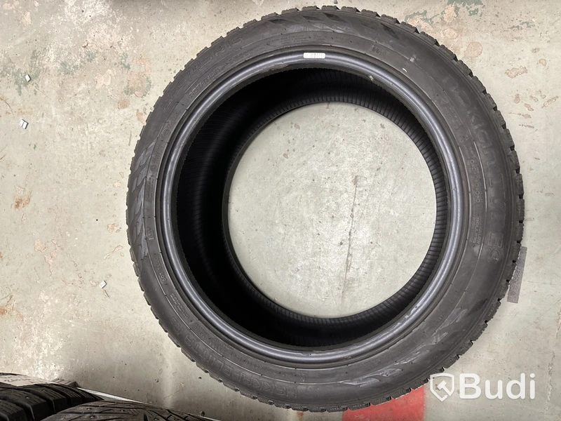 4 st. Vinterdäck Nokian 245/45R18