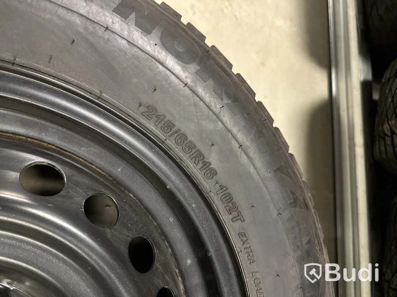 4 st. Vinterhjul, Bridgestone 215/65R16 102T