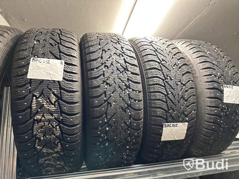 4 st. Vinterhjul, Bridgestone 215/65R16 102T
