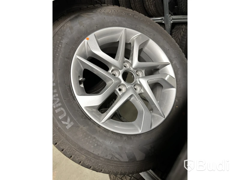 4 st. Vinterhjul, Kumho 215/70R16