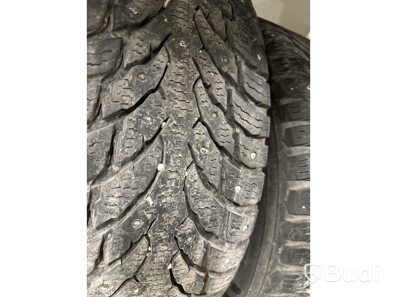 4 st. Vinterhjul, Nokian 255/50R18