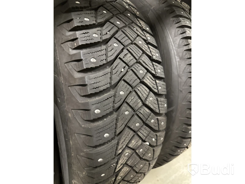 4 st. Vinterhjul, Goodyear 215/65R17 103T