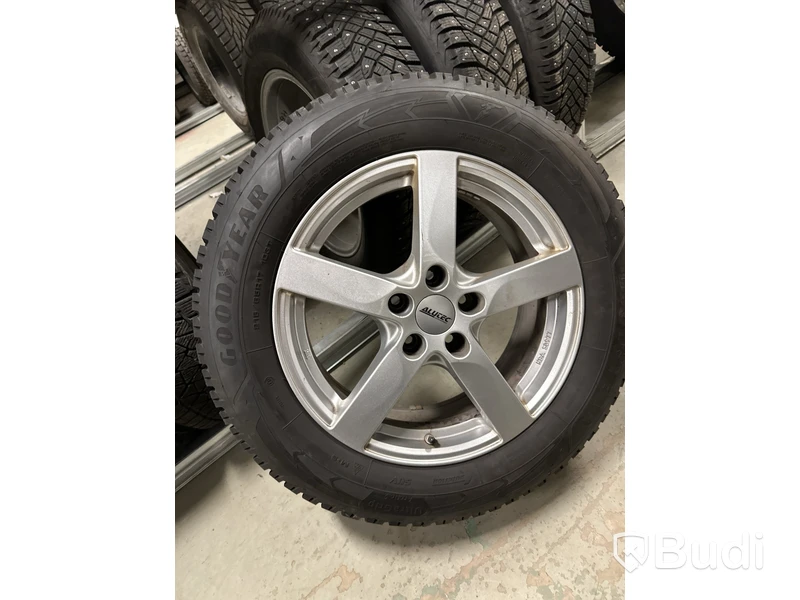 4 st. Vinterhjul, Goodyear 215/65R17 103T