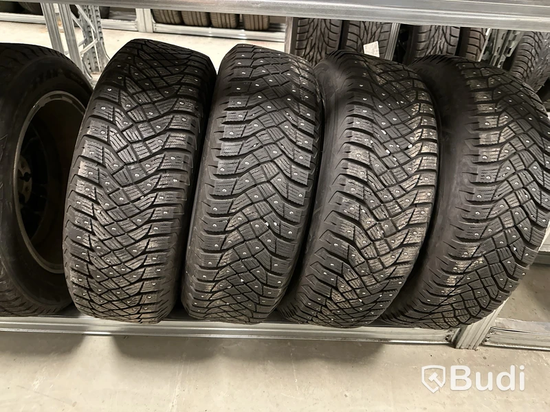 4 st. Vinterhjul, Goodyear 215/65R17 103T