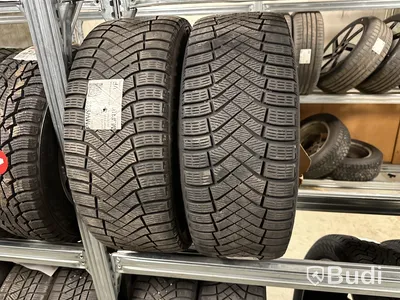 4 st. Vinterhjul, Pirelli 245/45R18 100H