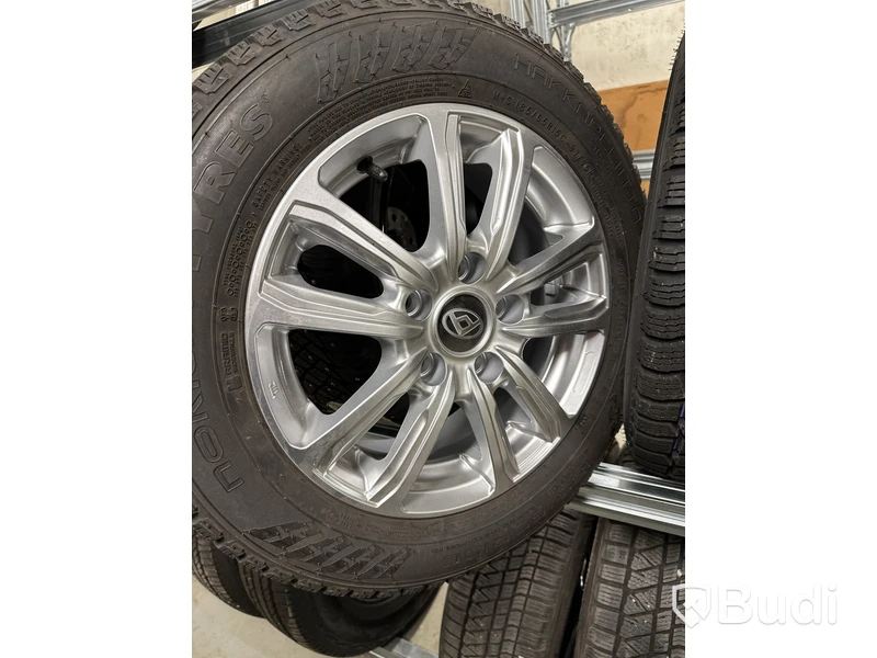 NY 4 Vinterhjul, Nokian 185/65R15 C