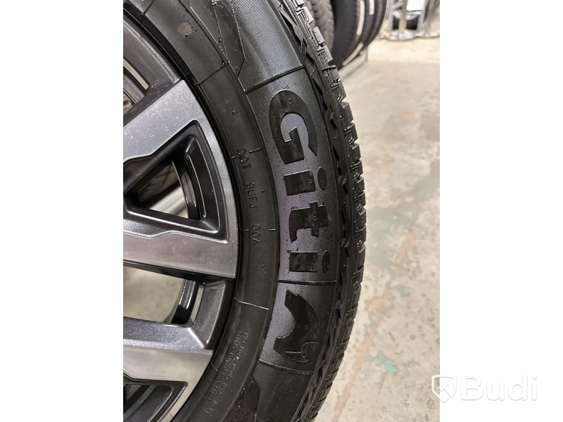 4 st. Vinterhjul, Giti 245/65R17