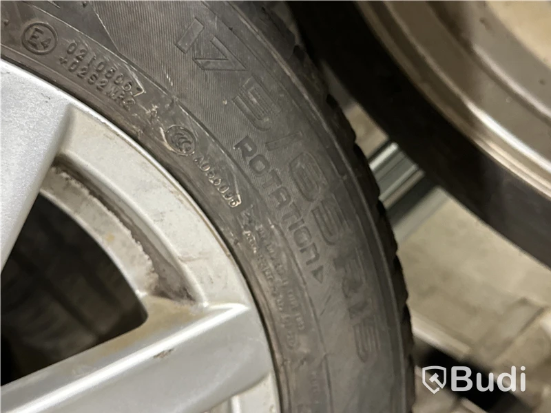 4 st. Vinterhjul, Nokian 175/65R15