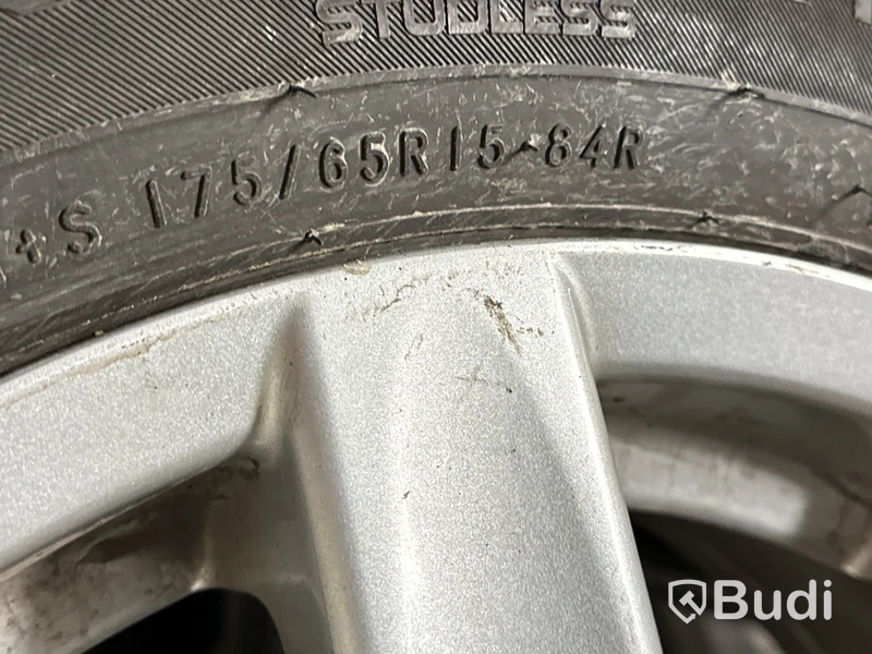4 st. Vinterhjul, Nokian 175/65R15