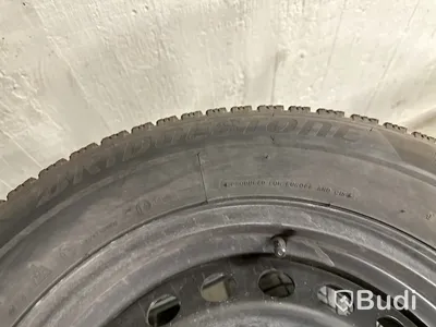 4 st. Vinterhjul, Bridgestone 215/65R16
