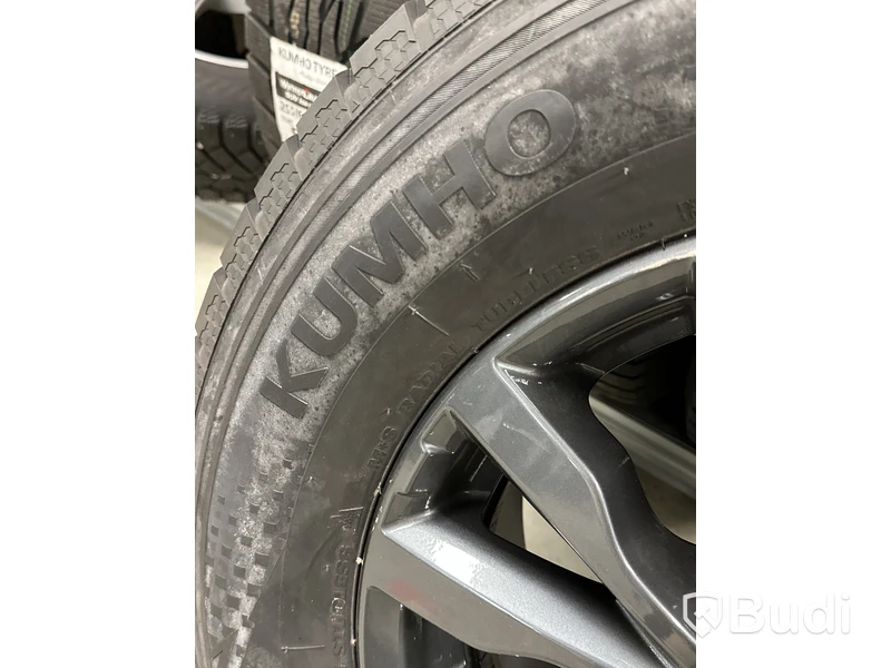 4 st. Vinterhjul, Kumho 255/65R17