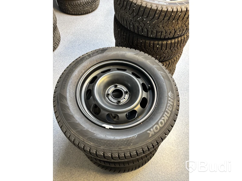 4 st. Vinterhjul Hankook 215/65R16 102T