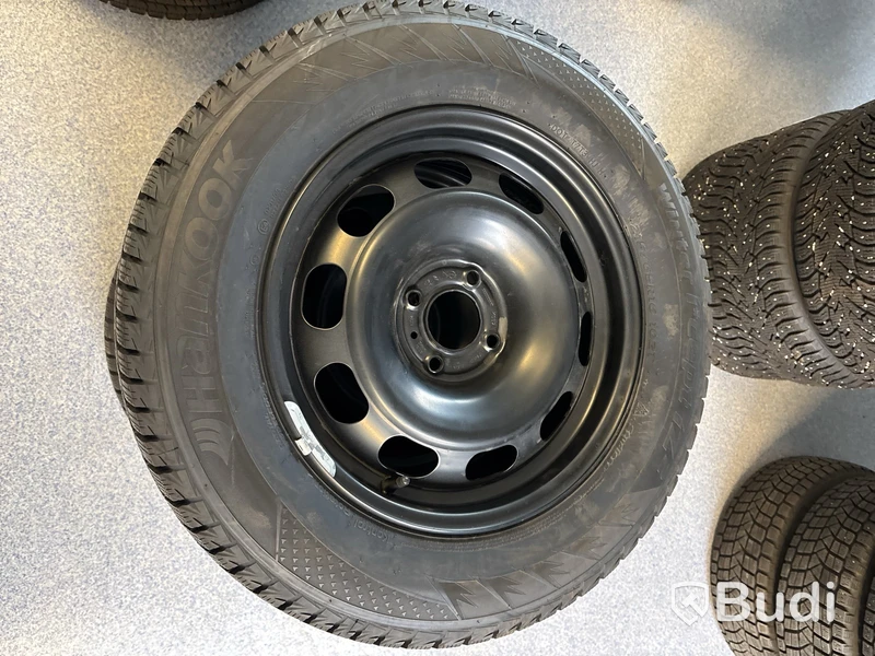 4 st. Vinterhjul Hankook 215/65R16 102T
