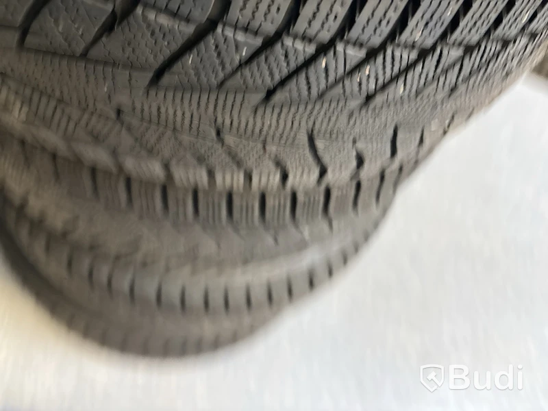 4 st. Vinterhjul Hankook 215/65R16 102T