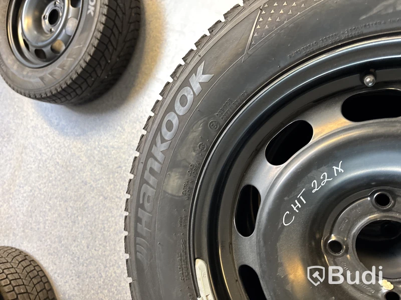 4 st. Vinterhjul Hankook 215/65R16 102T