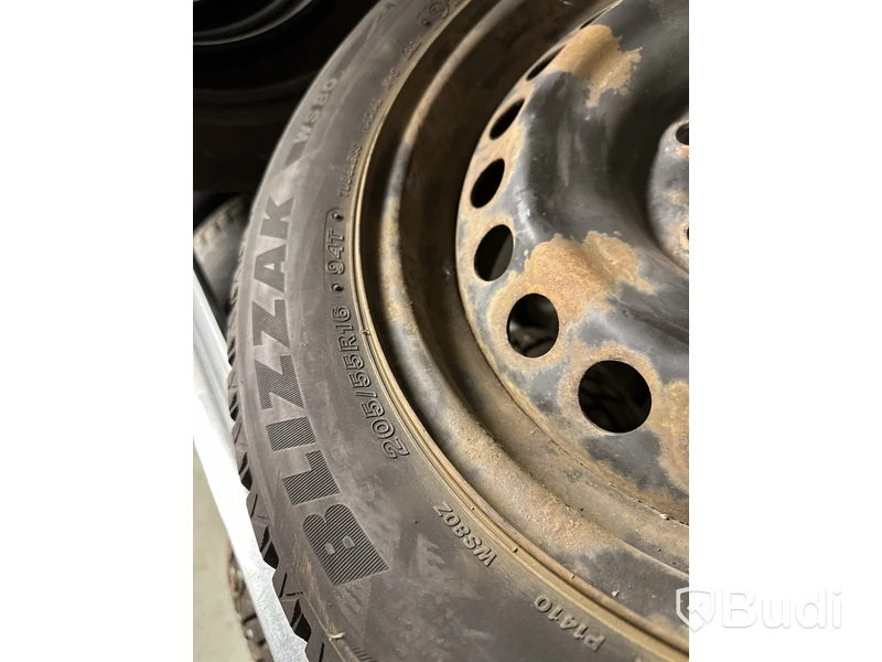 1 st. Vinterhjul Bridgestone 205/55 R16 94T