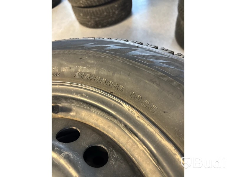 4 st. Vinterhjul Bridgestone  215/65r16 102S