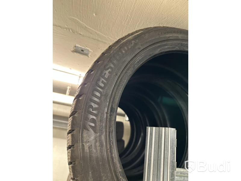 4 st. Vinterdäck Bridgestone 255/45 R20 101T