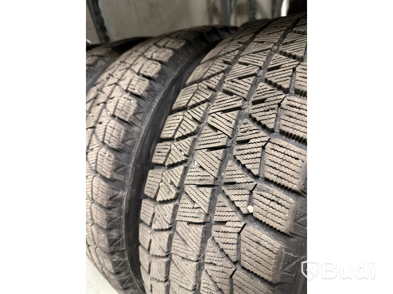 4 st. Vinterhjul Bridgestone 215/65 R16 102T