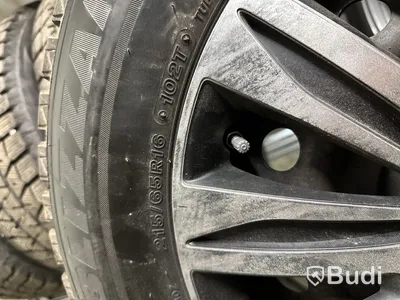 4 st. Vinterhjul Bridgestone 215/65 R16 102T