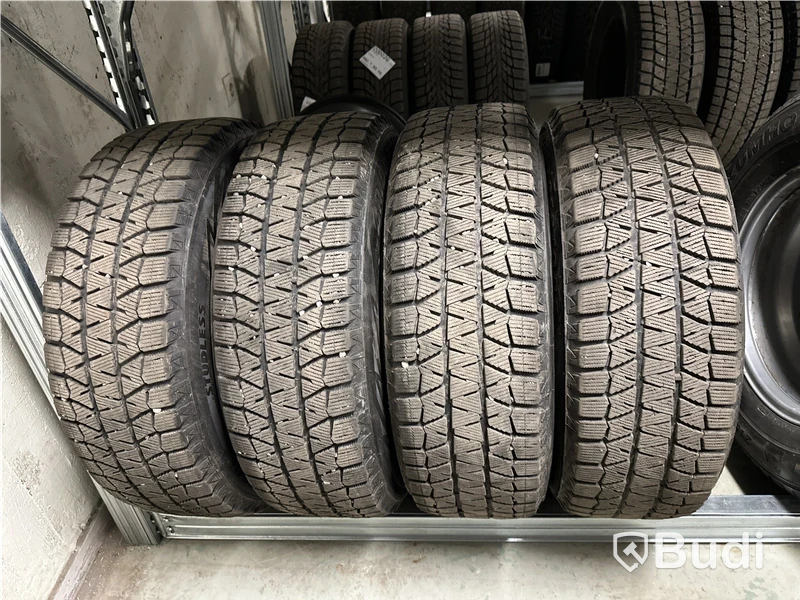 4 st. Vinterhjul Bridgestone 215/65 R16 102T