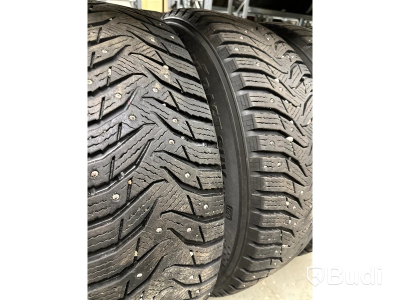 4 st. Vinterhjul Kumho 215/70 R16 100T