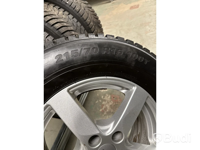 4 st. Vinterhjul Kumho 215/70 R16 100T
