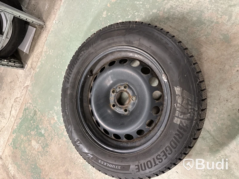 4 st. Vinterhjul Bridgestone 225/60 R17 103S