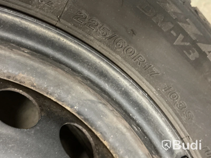 4 st. Vinterhjul Bridgestone 225/60 R17 103S